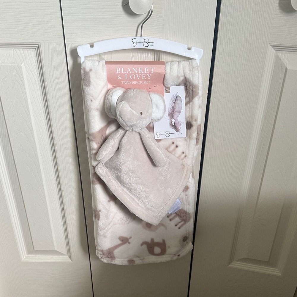 NWT Jessica Simpson Blanket & Lovey Set - Plush Elephant Lovey in Soft Blush